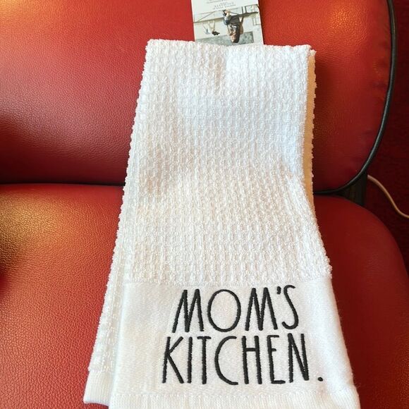 NWT Rae Dunn kitchen towels - Picture 1 of 1